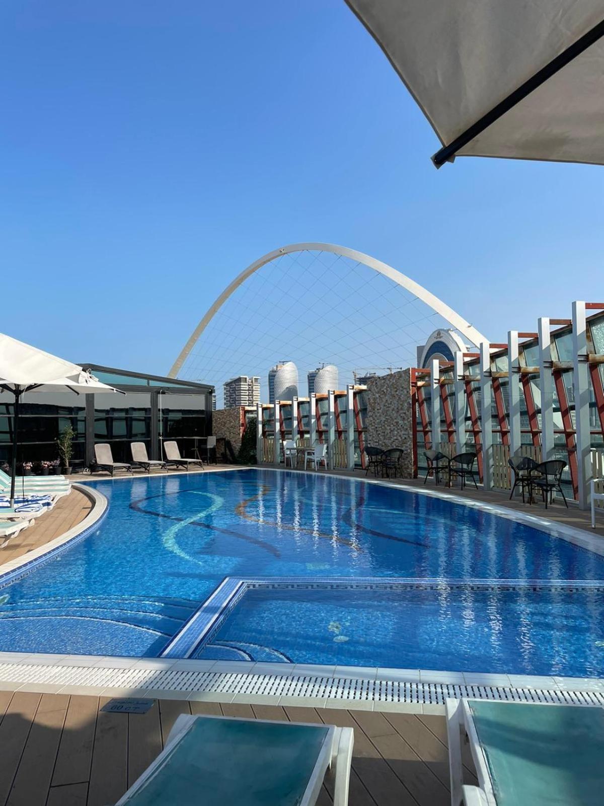 Cielo Hotel Lusail Qatar Doha Extérieur photo The pool at the top of the hotel